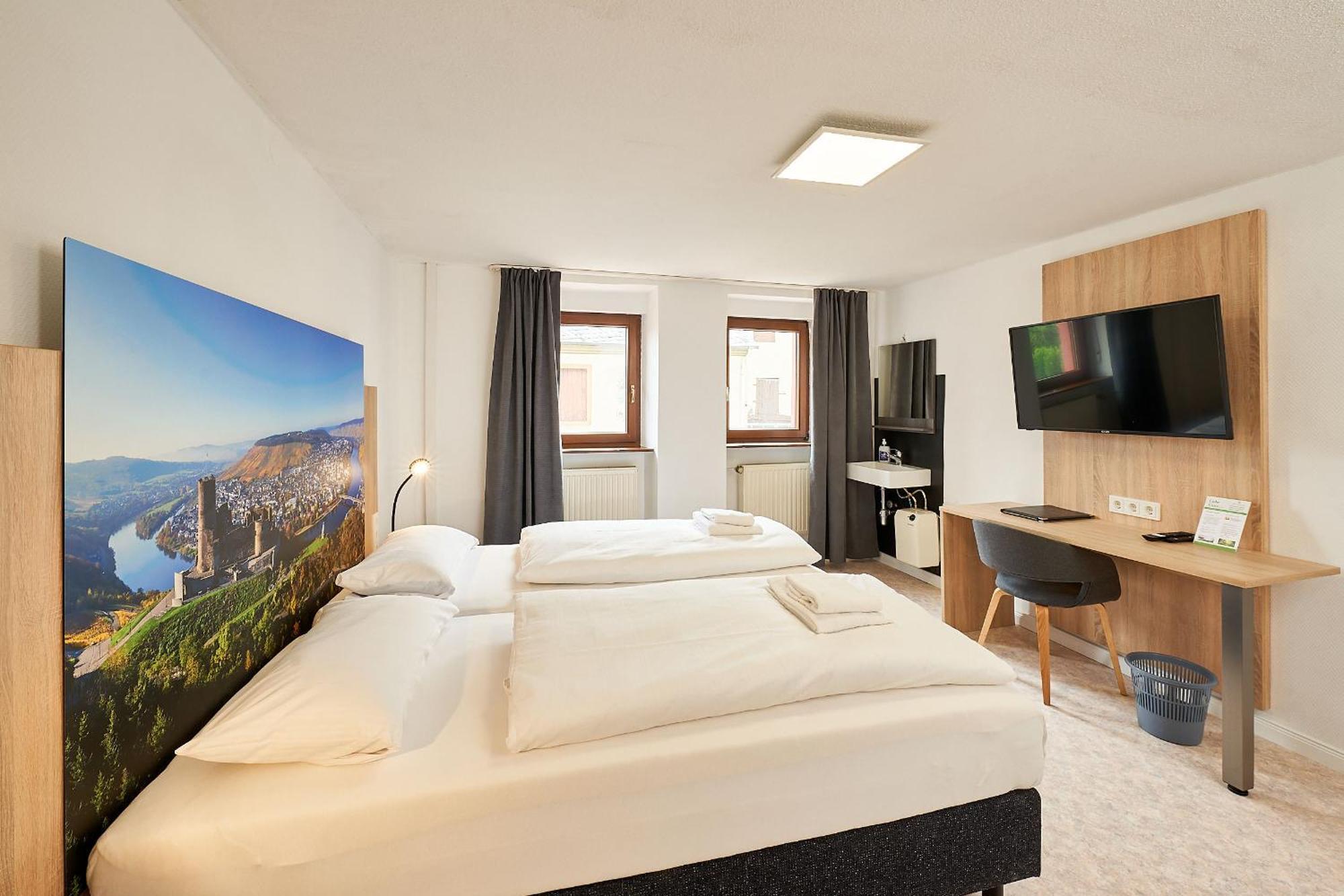 Osann-Monzel Hotel Moselsteig المظهر الخارجي الصورة